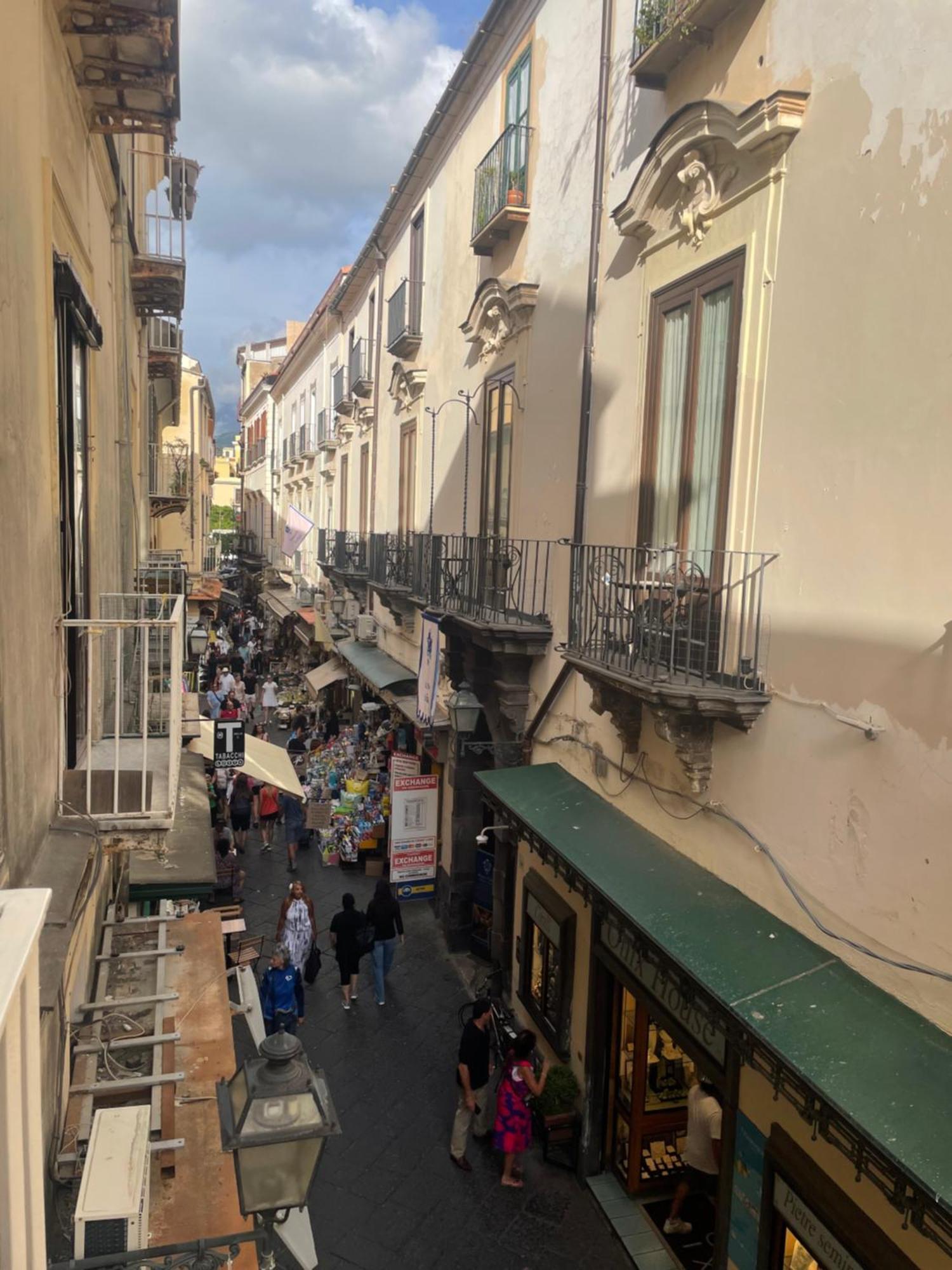 Suite Old Town Sorrento Bagian luar foto