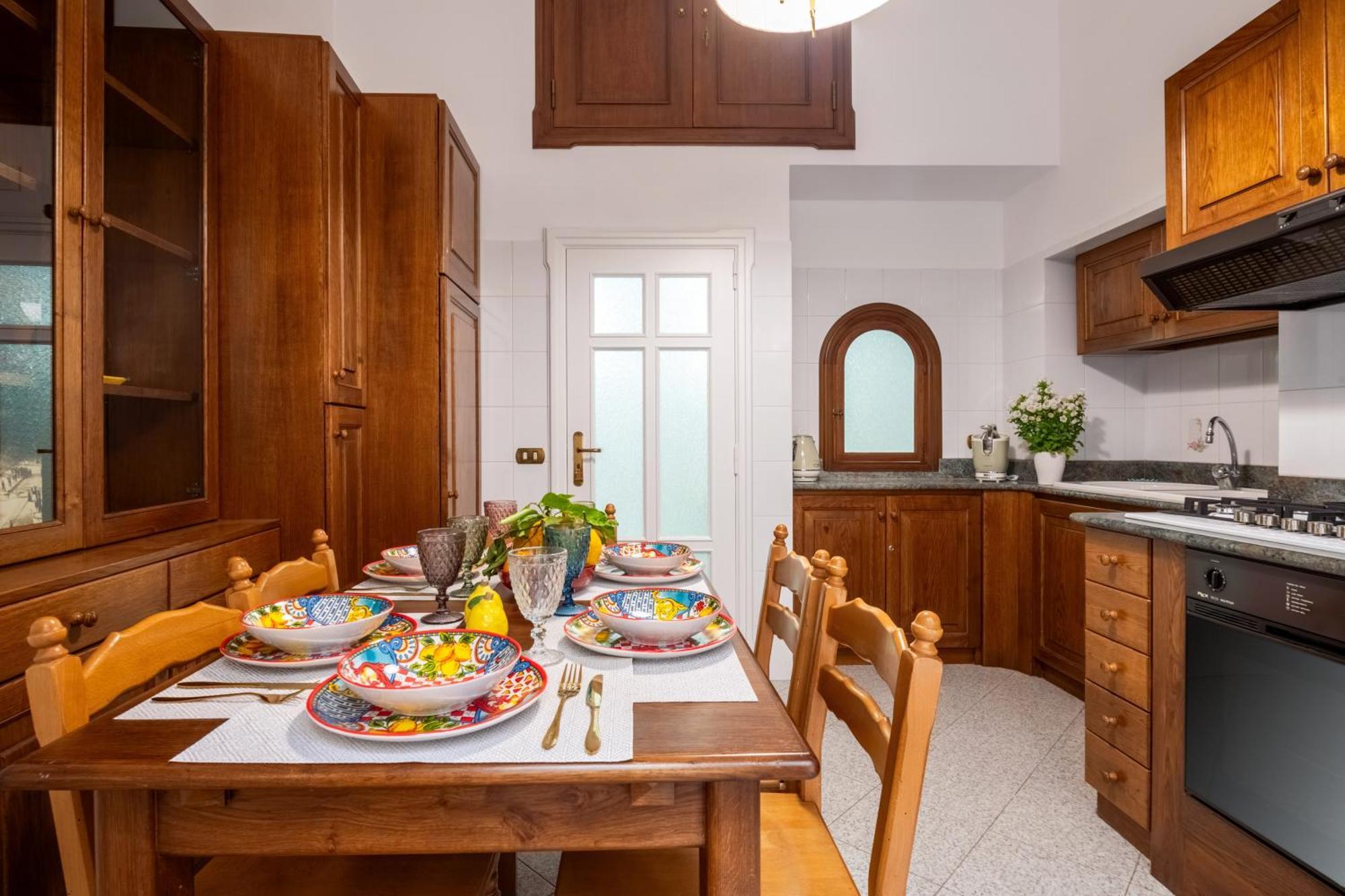 Suite Old Town Sorrento Bagian luar foto