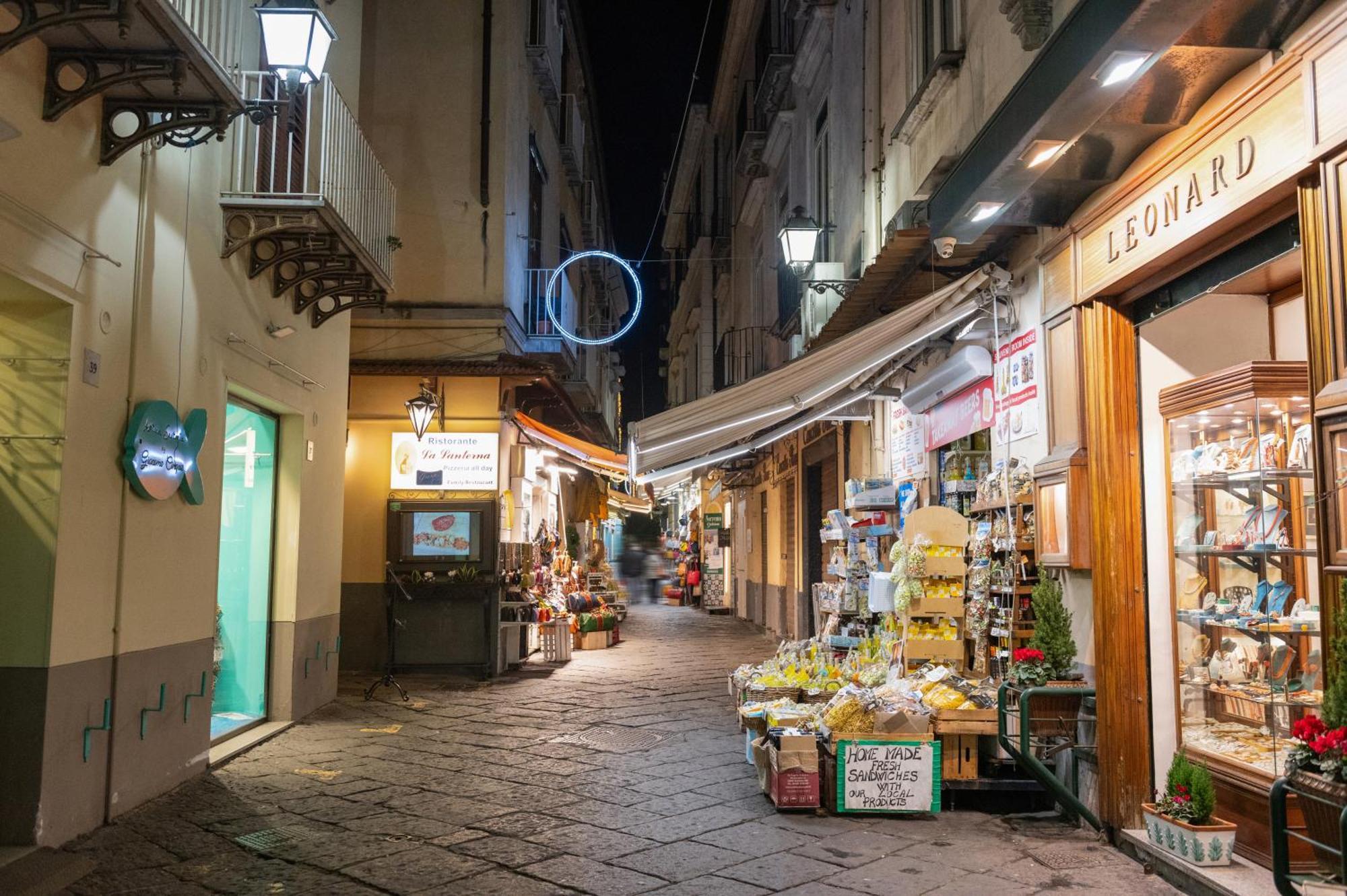 Suite Old Town Sorrento Bagian luar foto